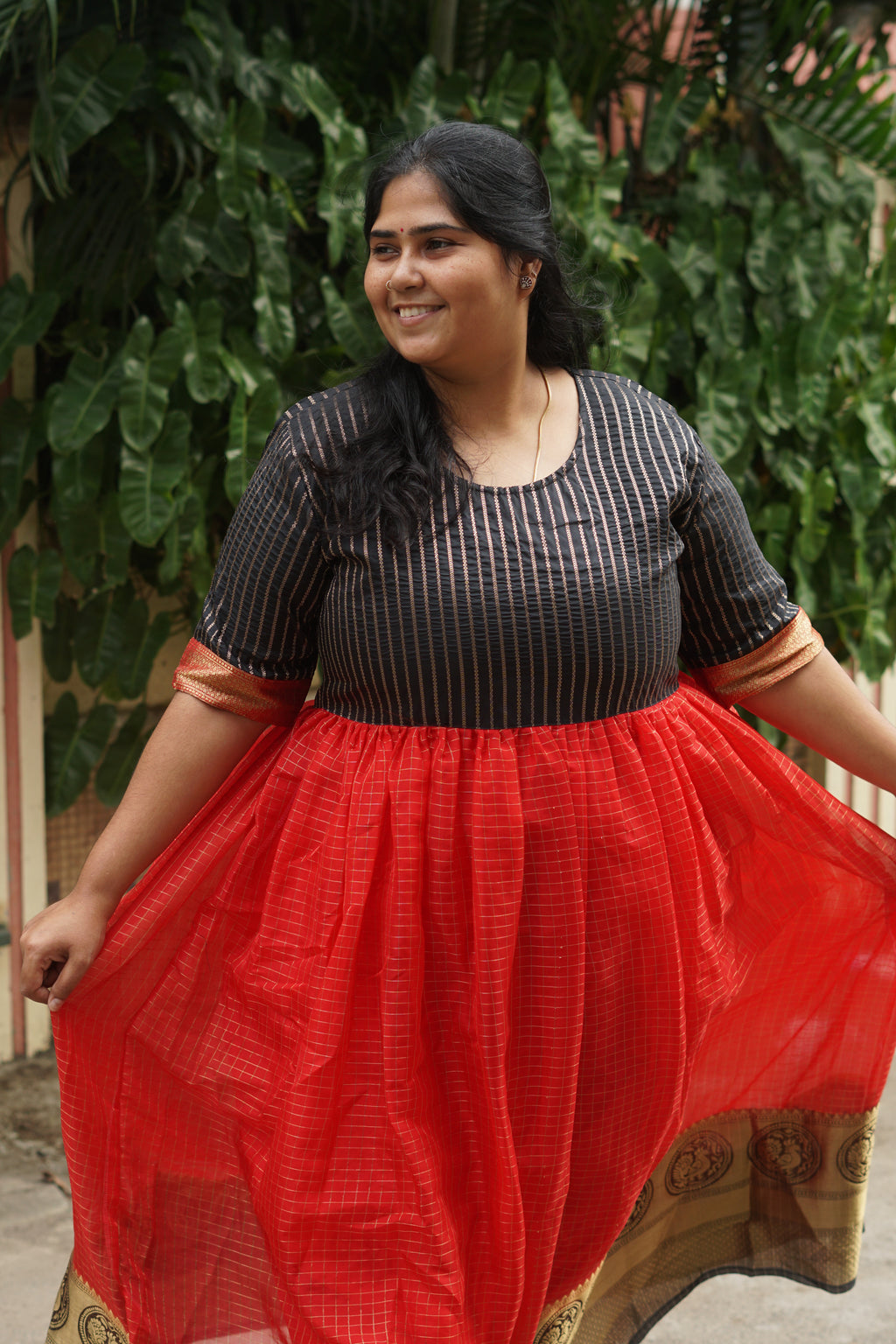 MAHESHWARI  -RED AND BLACK- FESTIVE beautiful print TISSUE  long anarkali - Label Zivara