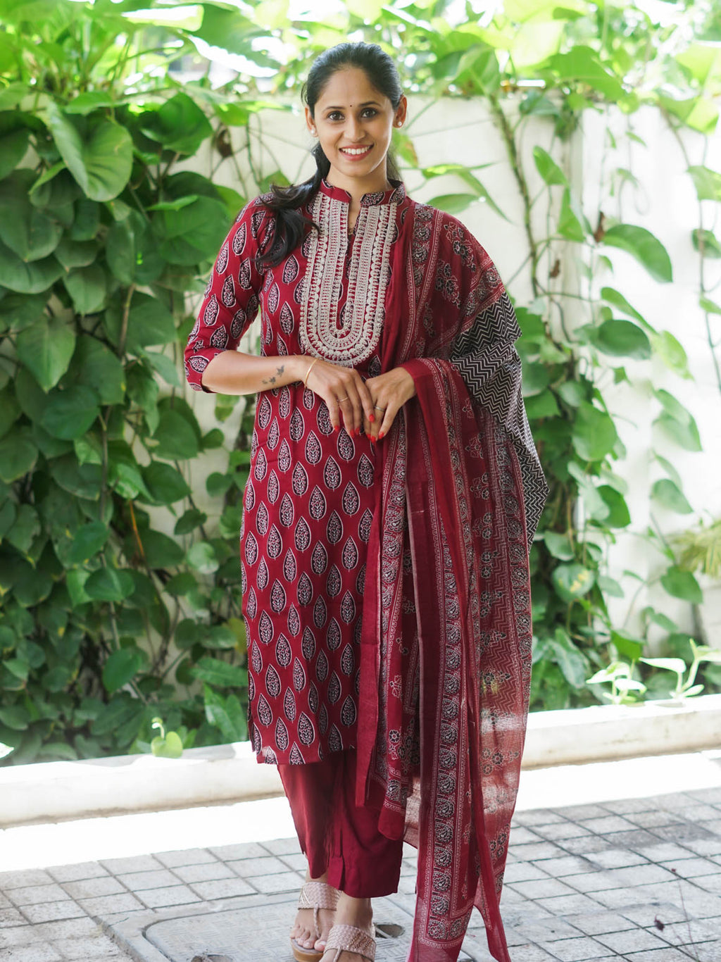 AHAANA - RED AND BLACK  OFFICE WEARS- MUL COTTON - SALWAR SUIT WITH DUPATTA - LABEL ZIVARA