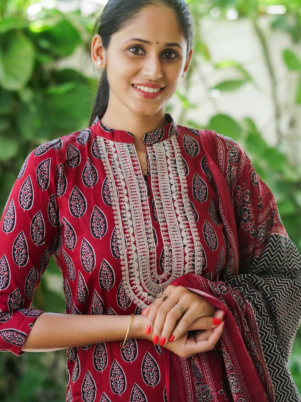 AHAANA - RED AND BLACK  OFFICE WEARS- MUL COTTON - SALWAR SUIT WITH DUPATTA - LABEL ZIVARA