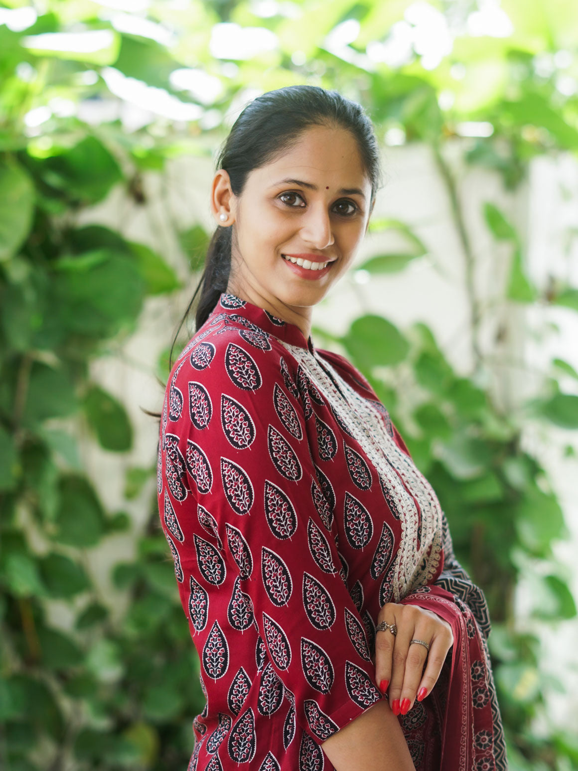 AHAANA - RED AND BLACK  OFFICE WEARS- MUL COTTON - SALWAR SUIT WITH DUPATTA - LABEL ZIVARA
